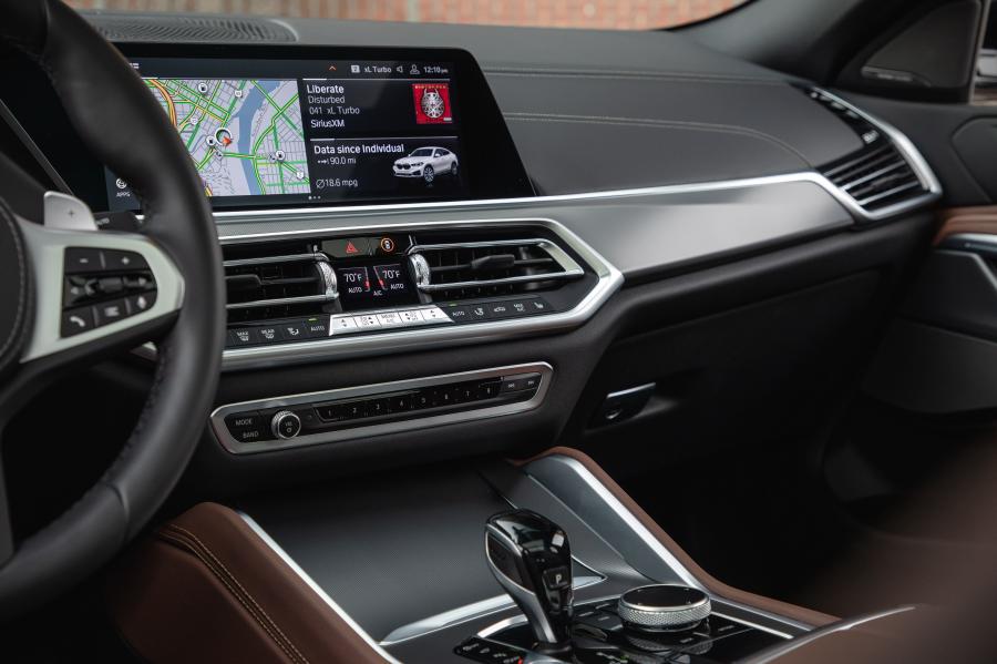 Детали интерьера BMW X6 xDrive40i (G06) 2019 года  (NA) (фото 15 из 33)